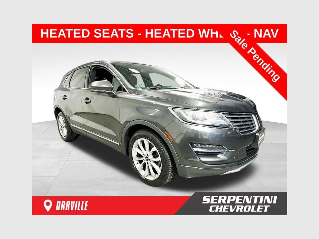 2017 Lincoln MKC Select in Gray — front three-quarter view